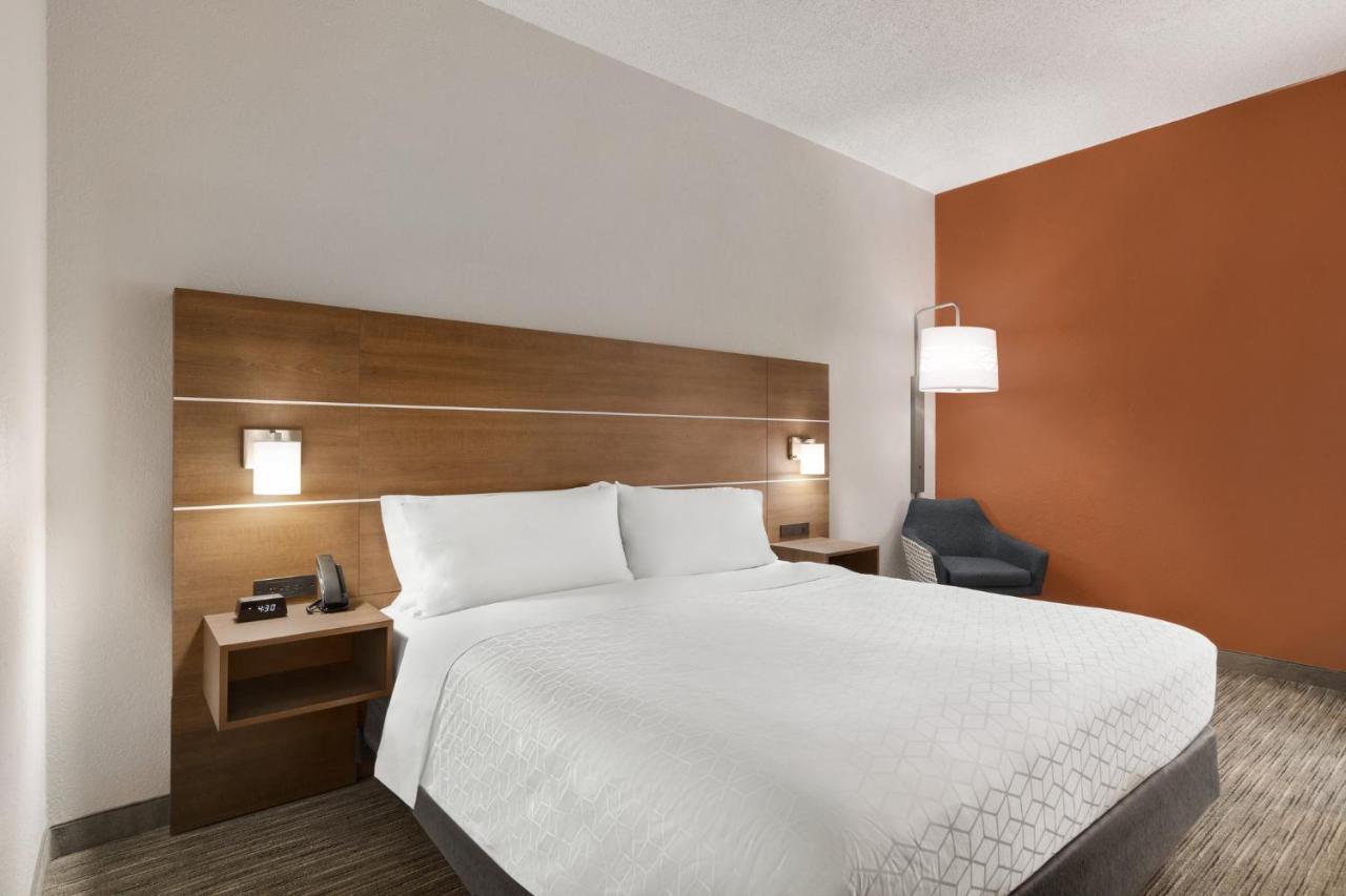 Holiday Inn Express Vero Beach-West I-95 By Ihg Exterior foto