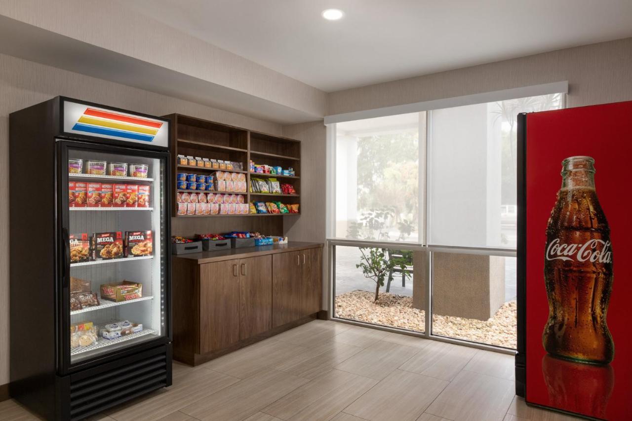 Holiday Inn Express Vero Beach-West I-95 By Ihg Exterior foto