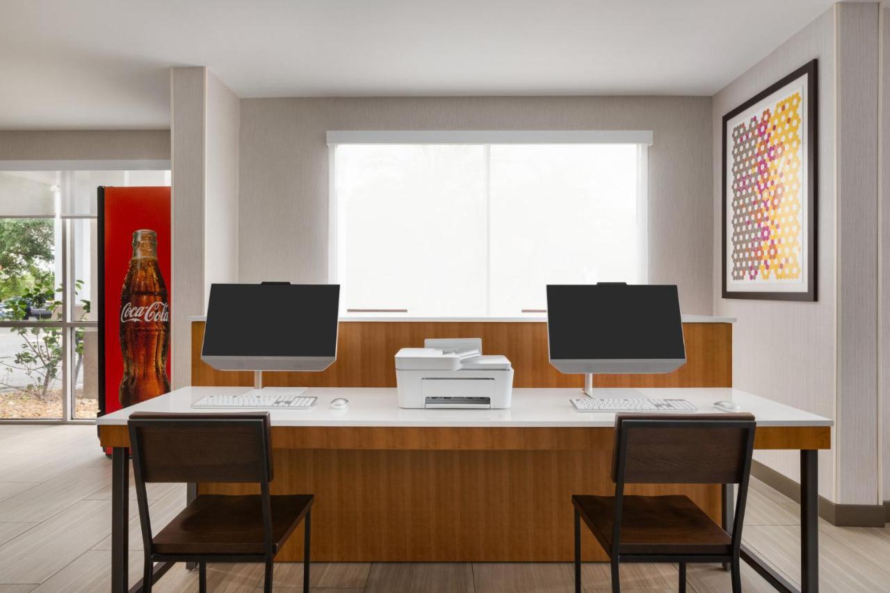 Holiday Inn Express Vero Beach-West I-95 By Ihg Exterior foto