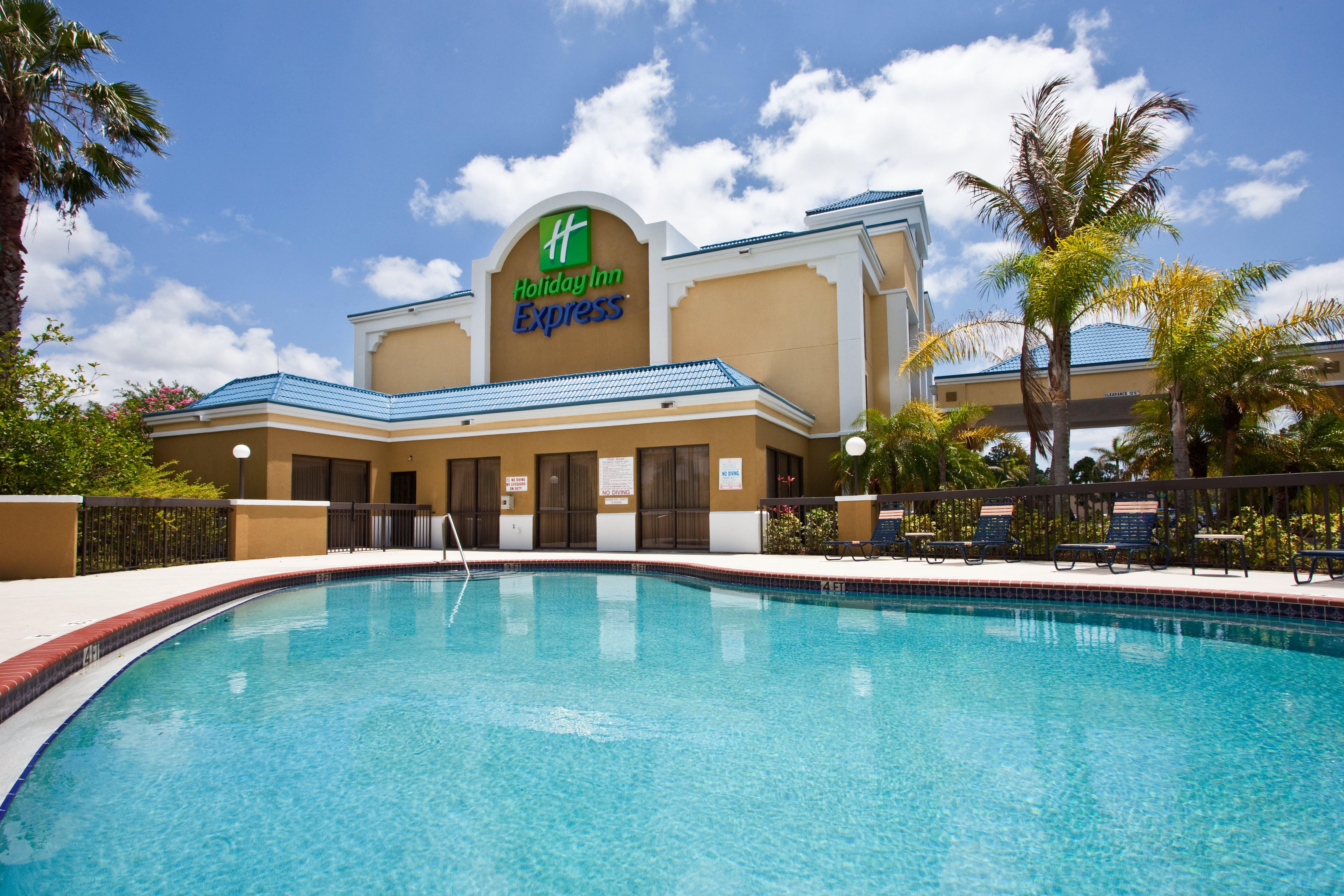Holiday Inn Express Vero Beach-West I-95 By Ihg Exterior foto