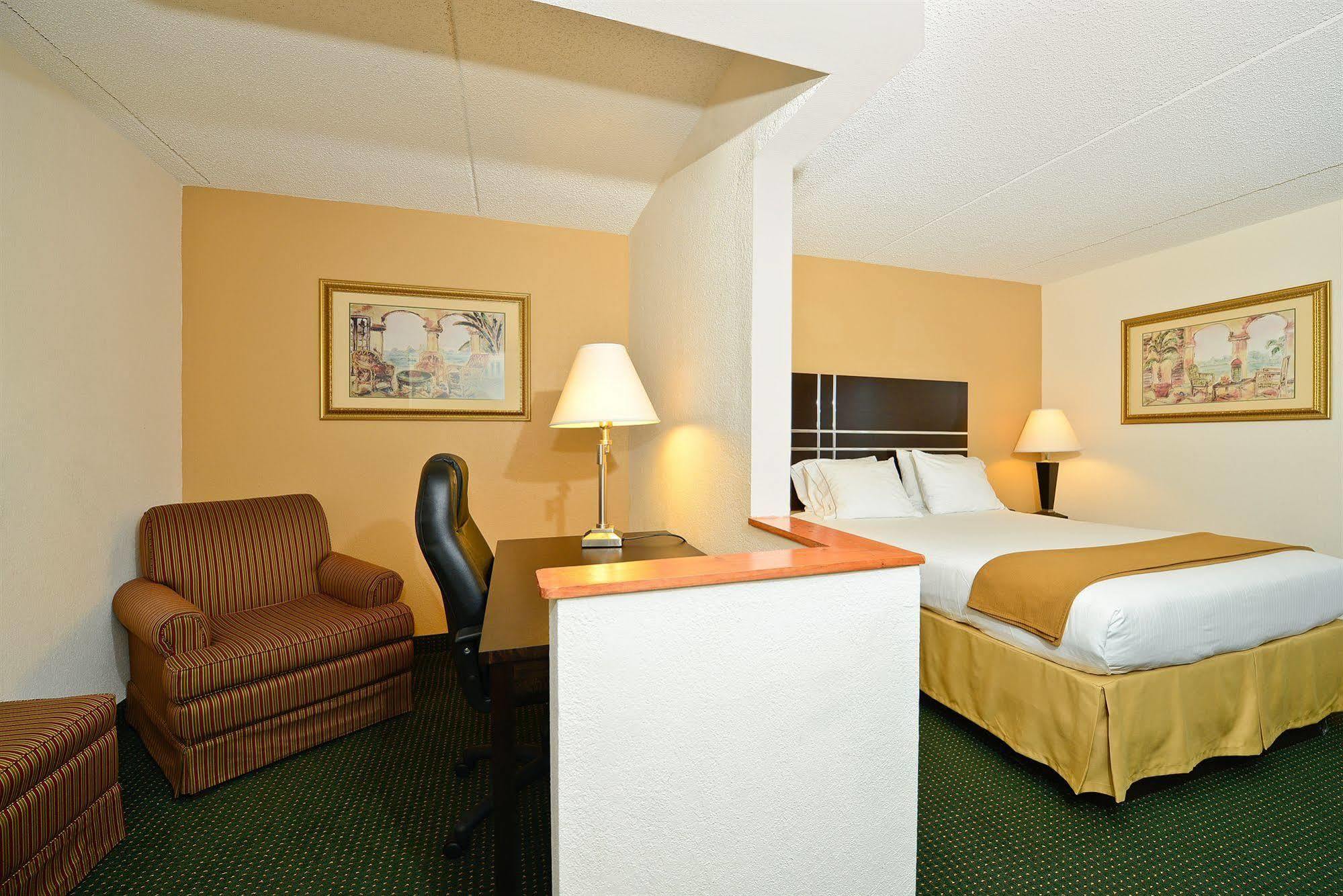 Holiday Inn Express Vero Beach-West I-95 By Ihg Exterior foto