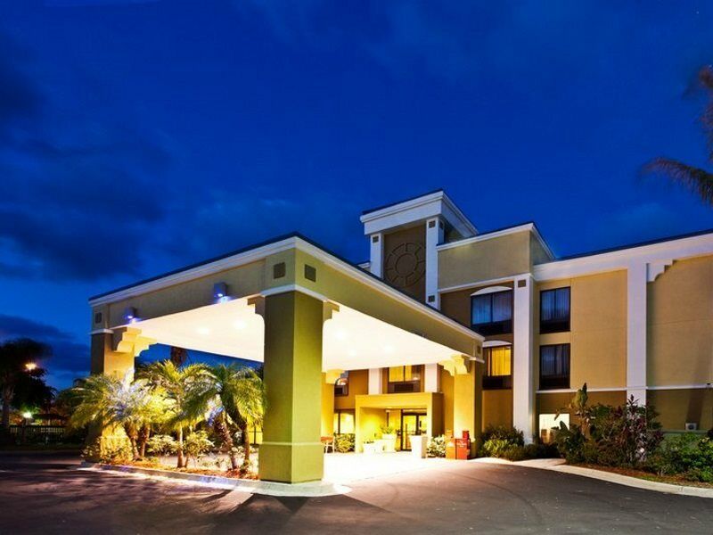 Holiday Inn Express Vero Beach-West I-95 By Ihg Exterior foto